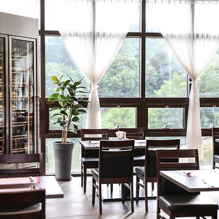 Ramada Hotel & Suite By Wyndham Gangwon Pyeongchang Exterior foto